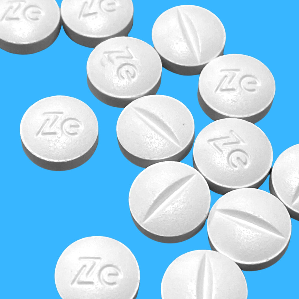 Zeebo Placebo blue-white capsule detail aids quick identification.