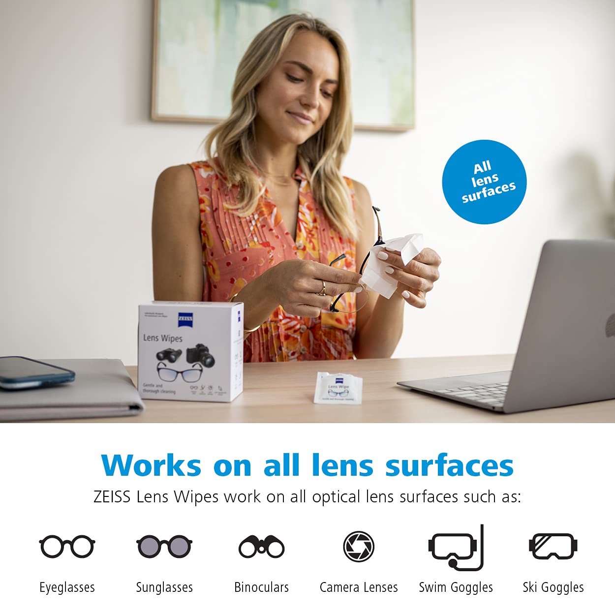 Keep ZEISS wipes in your purse for quick glasses touch-ups