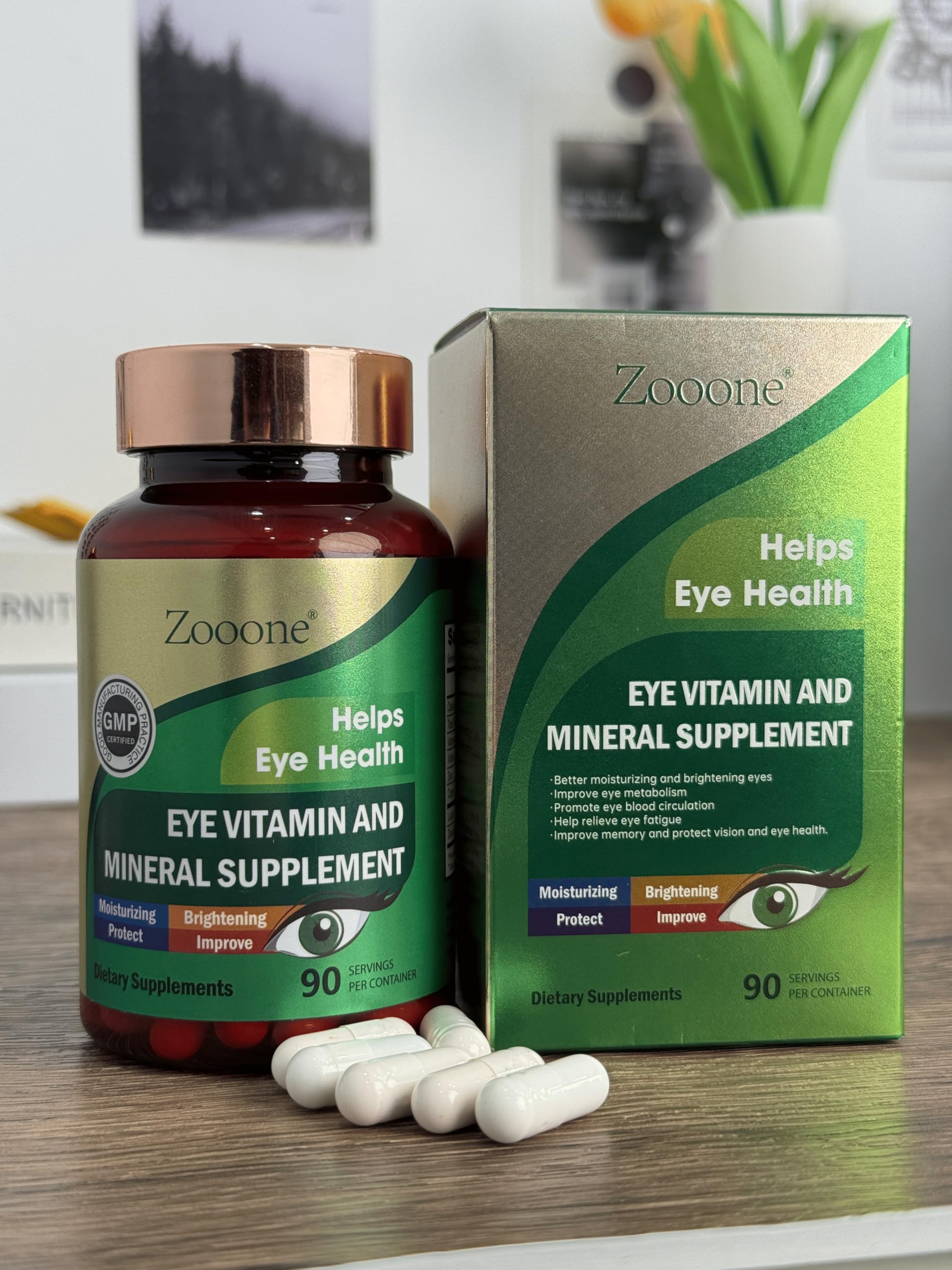 Zooone packaging highlights non-GMO, USA-made ingredients for trust.