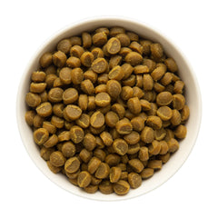 Zuke’s Mini Naturals soft training treats in salmon flavor for training cues.